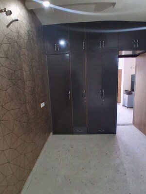 Building Lobby in 3 BHK Apartment at Prem Apartment, Pir Machalla – for Rent