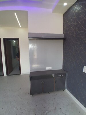 Room in 3 BHK Apartment at Prem Apartment, Pir Machalla – for Rent