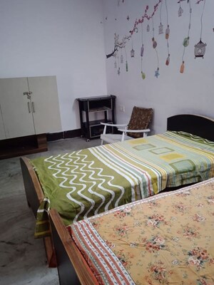 Bedroom in  Pg at Vibhav Khand – for Rent