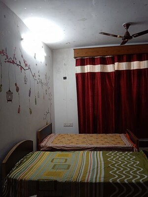 Bedroom in  Pg at Vibhav Khand – for Rent