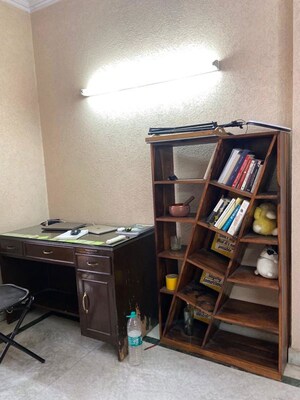 Furnished Amenities in 1 BHK Builder Floor at Greater Kailash – for Rent