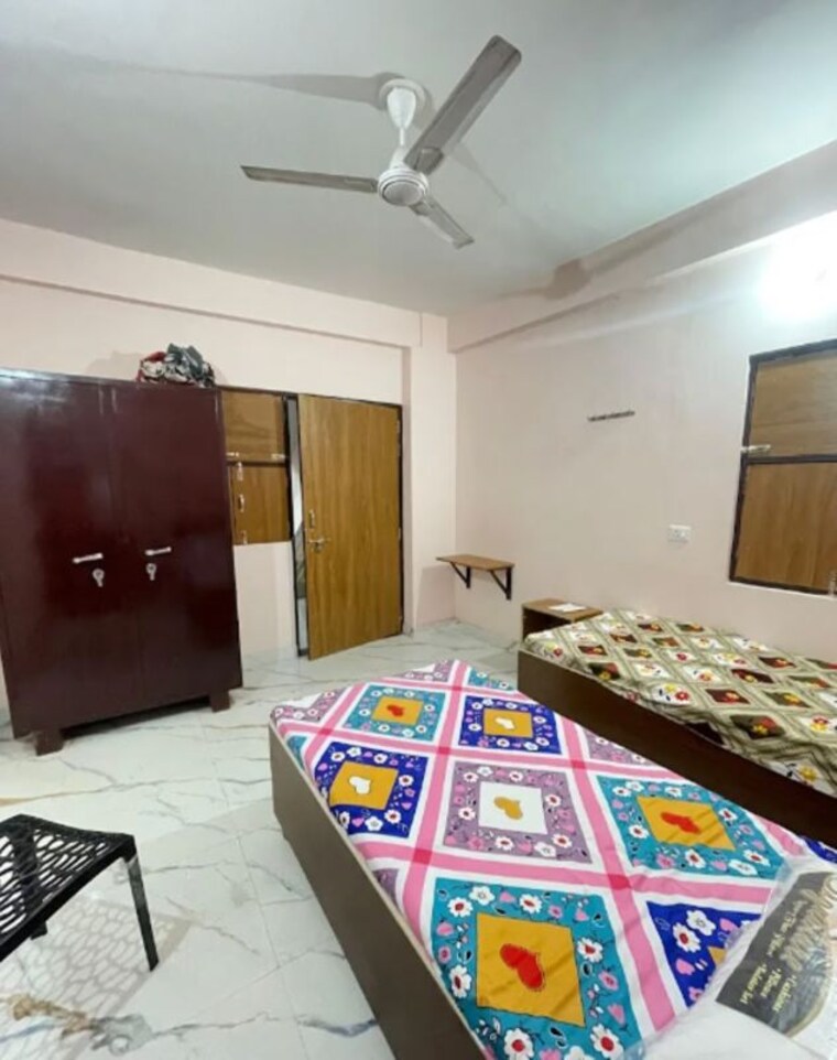 Bedroom, sector 45 Pg For Boys & Girls In Sector 45 10668910