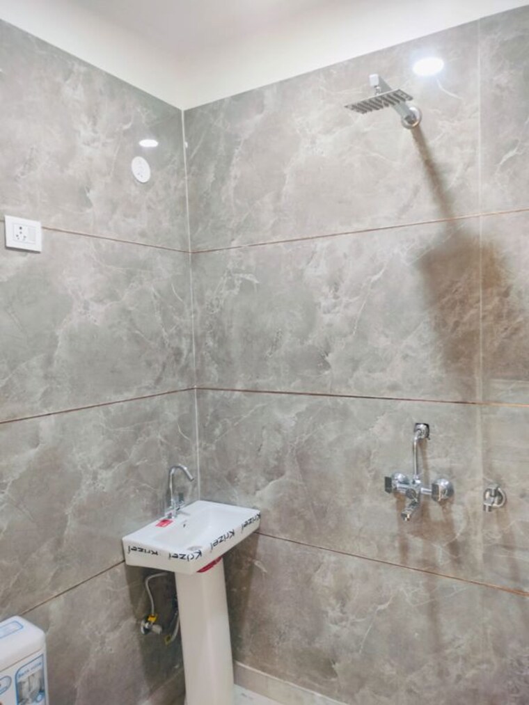 Bathroom, vasundhara 2 Bedroom 700 Sq.Ft. Builder Floor In Vasundhara Ghaziabad 10669015