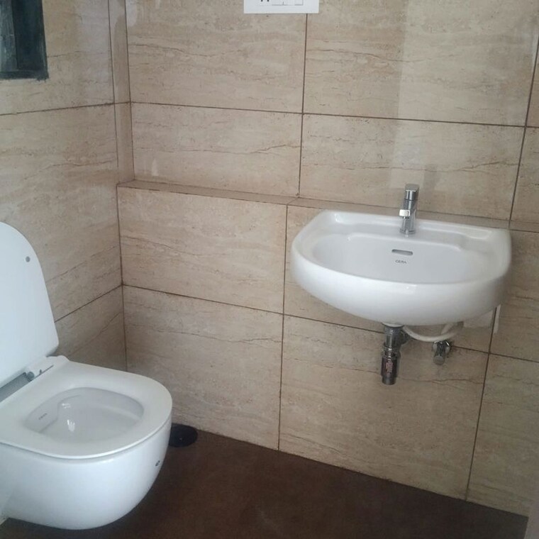 Bathroom, chandak-34-park-estate 1 Bedroom 391 Sq.Ft. Apartment In Goregaon West Mumbai 10669020