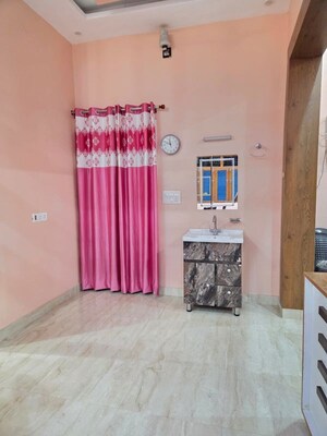 2 BHK Builder Floor For Rent in Aman Vihar