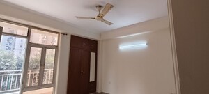 Room in 2 BHK Apartment at Supertech Ecociti, Sector 137 – for Rent