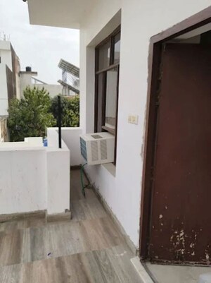 Balcony in  Pg at Vishesh Khand 3 – for Rent