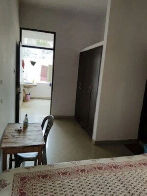 Room in  Pg at Vishesh Khand 3 – for Rent
