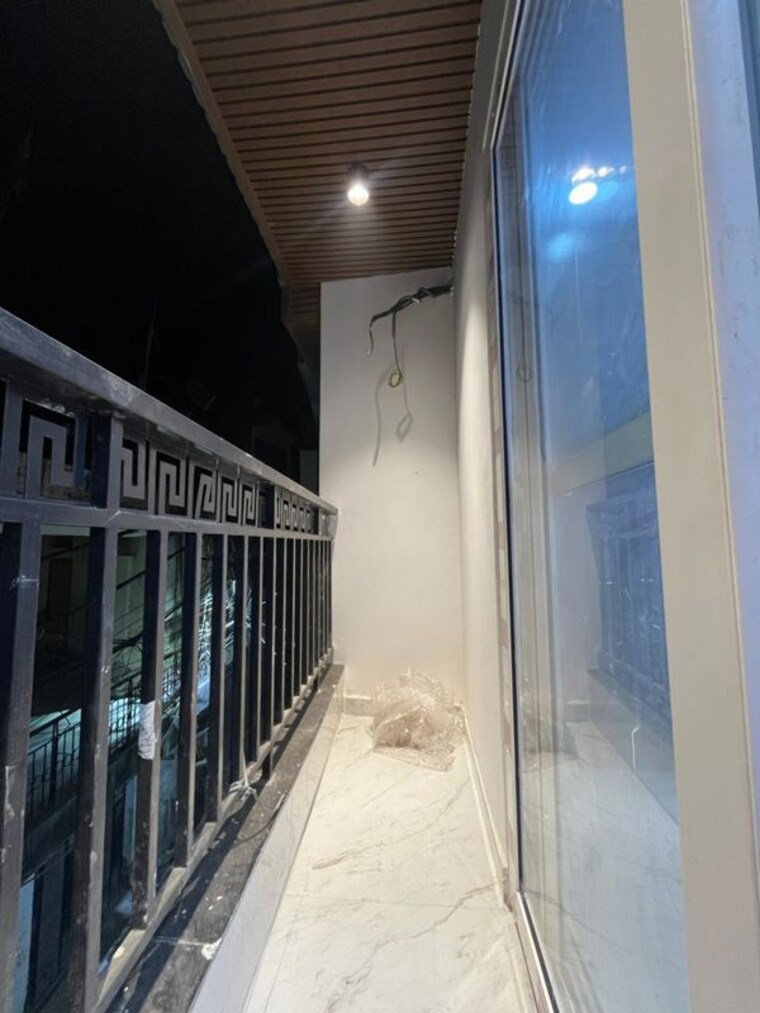 Balcony, saket 2 Bedroom 950 Sq.Ft. Builder Floor In Saket Delhi 10669071