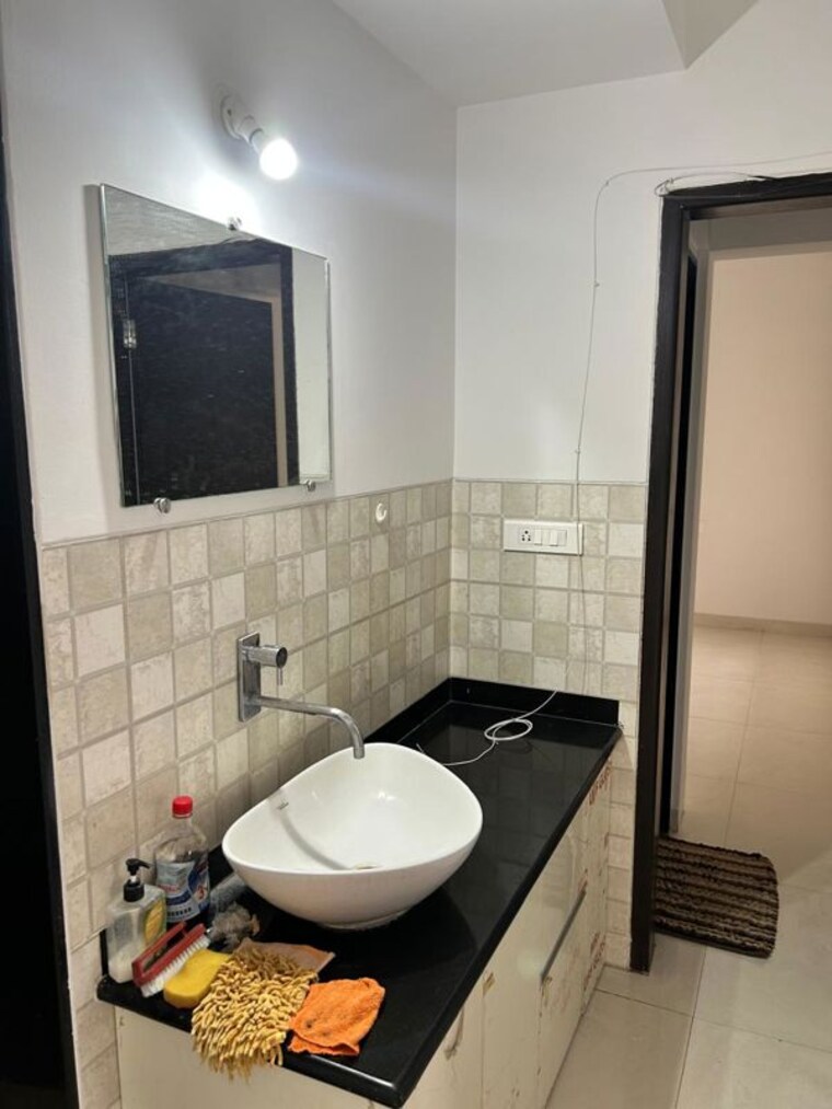 Bathroom, pethkar-siyona 2 Bedroom 900 Sq.Ft. Apartment In Punawale Pune 10669063