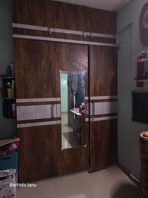 Furnished Amenities in 2 BHK Apartment at Shreeji Paradise, Aundh – for Rent