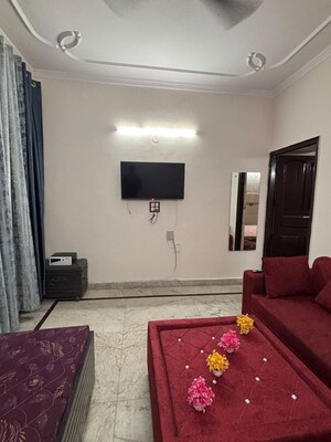 Living Room in 1 BHK Independent House at SS 100, Sector 49 – for Rent