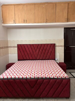 Bedroom in 1 BHK Independent House at SS 100, Sector 49 – for Rent