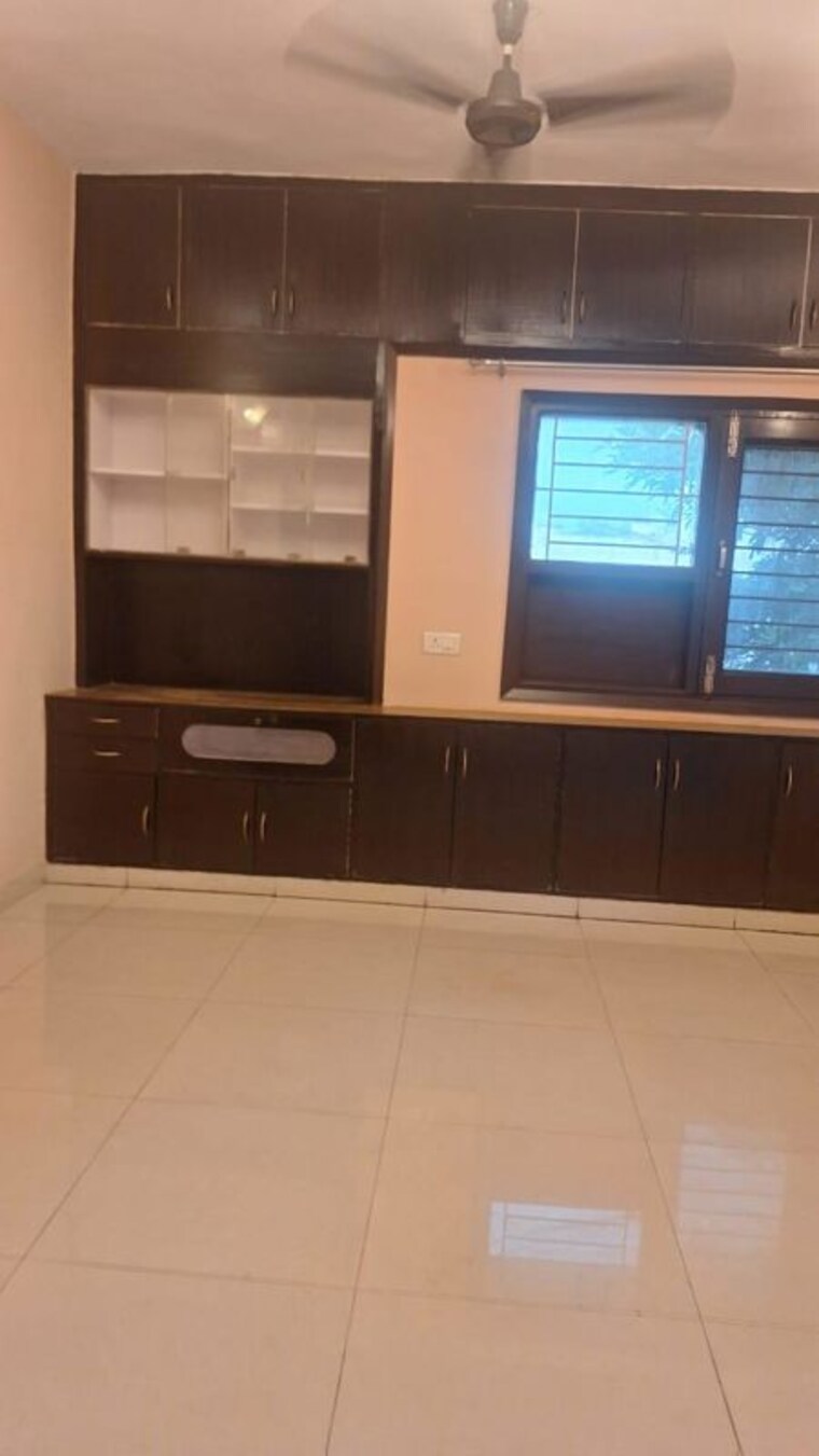 undefined, vasant kunj 2 Bedroom 1400 Sq.Ft. Apartment In Vasant Kunj Delhi 10669091