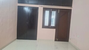 Room in 2 BHK Apartment at Vasant Kunj – for Rent
