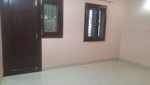 Room in 2 BHK Apartment at Vasant Kunj – for Rent