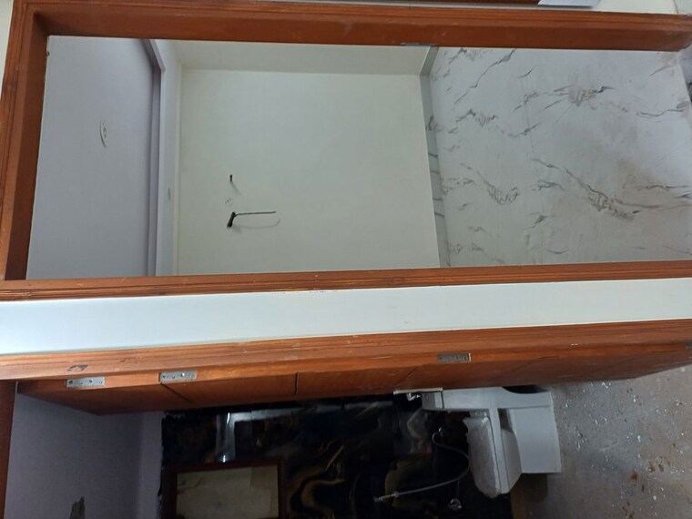 Attached Bathroom, badarpur 4 Bedroom 53 Sq.Yd. Independent House In Badarpur Delhi 10669103