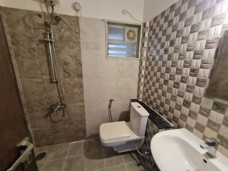 Bathroom, rohan-mithila 3 Bedroom 2660 Sq.Ft. Apartment In Viman Nagar Pune 10669105
