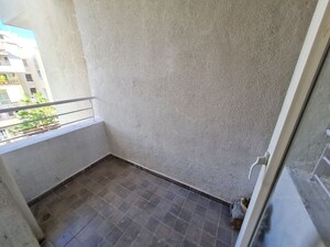 Room in 3 BHK Apartment at Rohan Mithila, Viman Nagar – for Rent