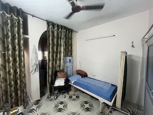 Room in 2 BHK Independent House at Phase 2 – for Sale
