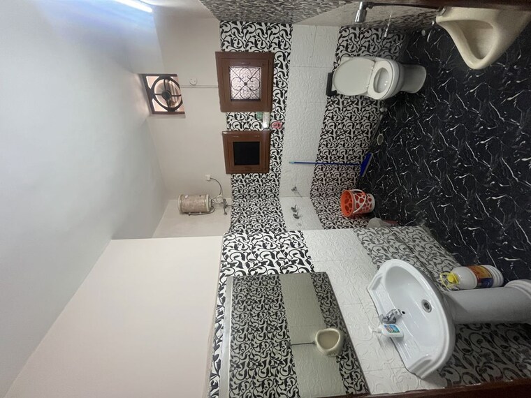 Bathroom, phase 2 2 Bedroom 150 Sq.Yd. Independent House In Phase 2 Mohali 10669101
