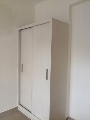 Room in 3 BHK Apartment at Mahagun My Woods, Sector 16c Greater Noida – for Rent