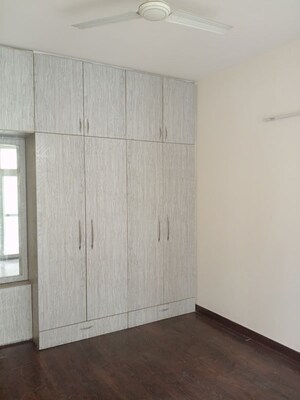 Room in 3 BHK Apartment at Mahagun My Woods, Sector 16c Greater Noida – for Rent