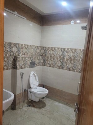 Bathroom in 3 BHK Builder Floor at Ansal Sushant Lok I, Sector 43 – for Rent