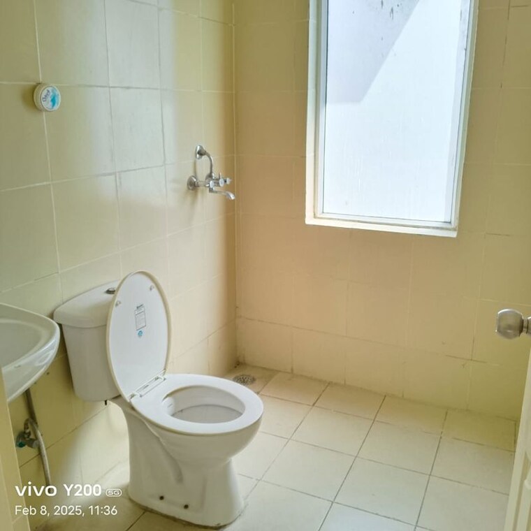 Bathroom, auram-floor 2 Bedroom 200 Sq.Ft. Builder Floor In South City 2 Gurgaon 10669099