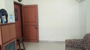 Room in 1 BHK Apartment at Dosti Group Acres, Wadala East – for Rent