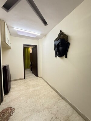 Room in 2 BHK Builder Floor at Lajpat Nagar ii – for Rent