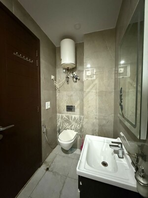 Bathroom in 2 BHK Builder Floor at Lajpat Nagar ii – for Rent