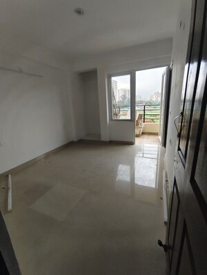 Room in 2 BHK Apartment at Bankey Bihari Aggarwal Heights, Raj Nagar Extension – for Rent