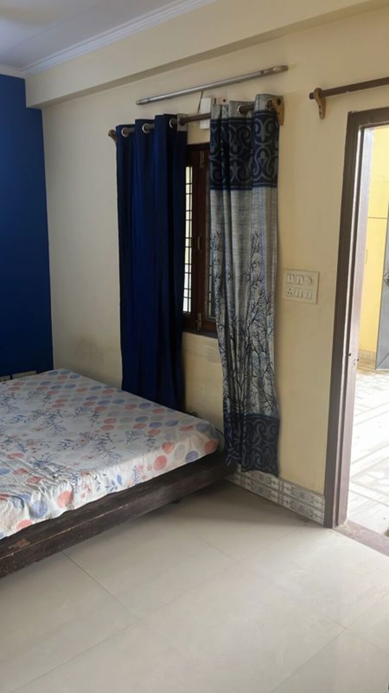 Bedroom, rwa-apartments-sector-47 Studio 112 Sq.Mt. Builder Floor In Sector 47 Noida 10669148