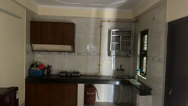 Kitchen, rwa-apartments-sector-47 Studio 112 Sq.Mt. Builder Floor In Sector 47 Noida 10669148