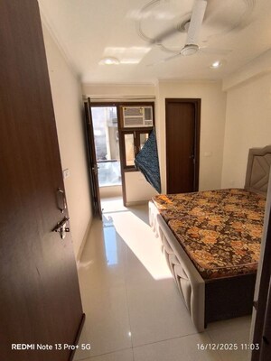 Bedroom in 2 BHK Builder Floor at Saket – for Rent
