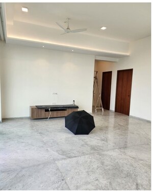 Living Room in 5 BHK Apartment at Kalpataru Avana, Parel – for Rent