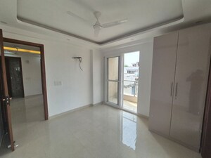 Room in 3 BHK Builder Floor at Chattarpur – for Sale