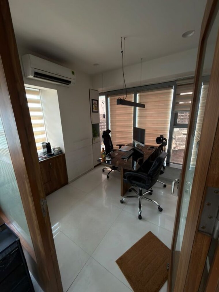 Team Area, naranpura Commercial Office Space 658 Sq.Ft. In Naranpura Ahmedabad 10669180