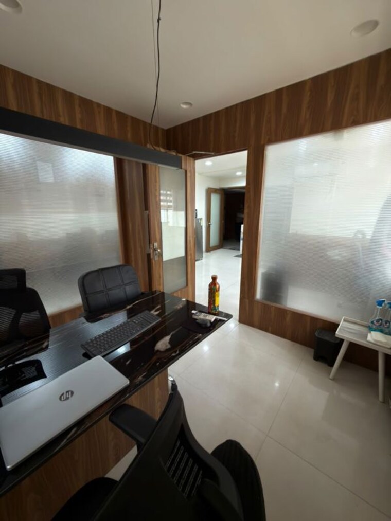 Team Area, naranpura Commercial Office Space 658 Sq.Ft. In Naranpura Ahmedabad 10669180