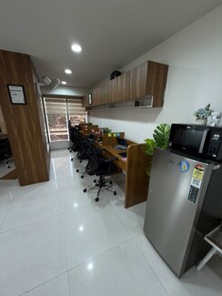 Office Space For Rent in Naranpura
