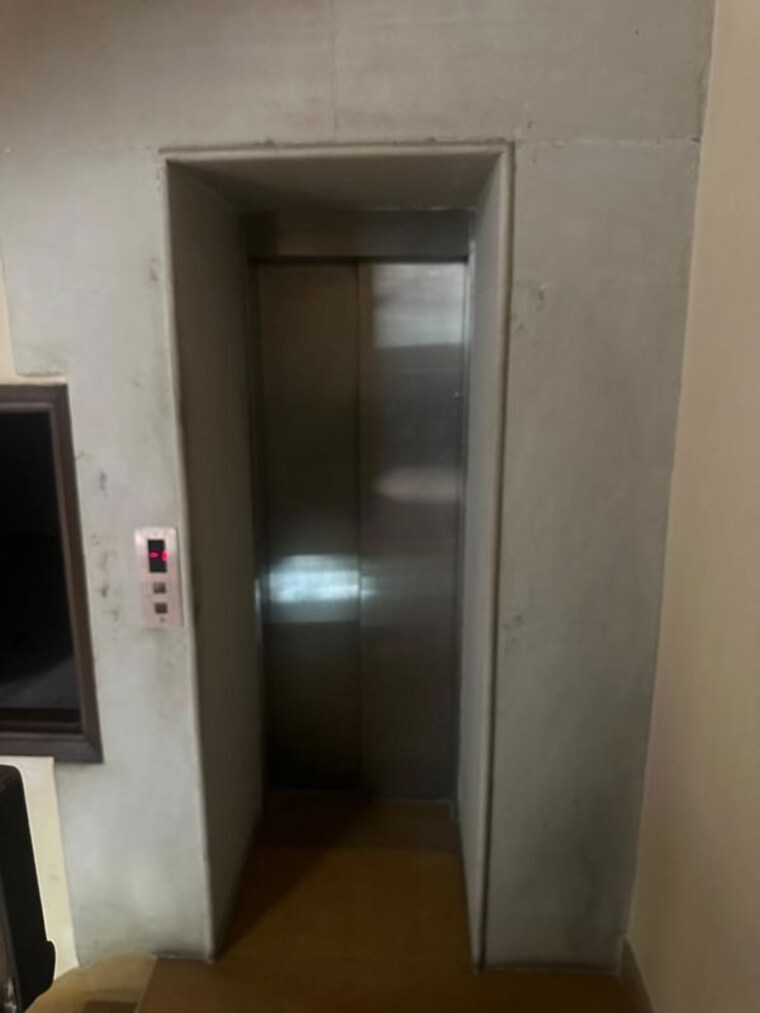 undefined, greater kailash 3 Bedroom 2000 Sq.Ft. Builder Floor In Greater Kailash Delhi 10669197
