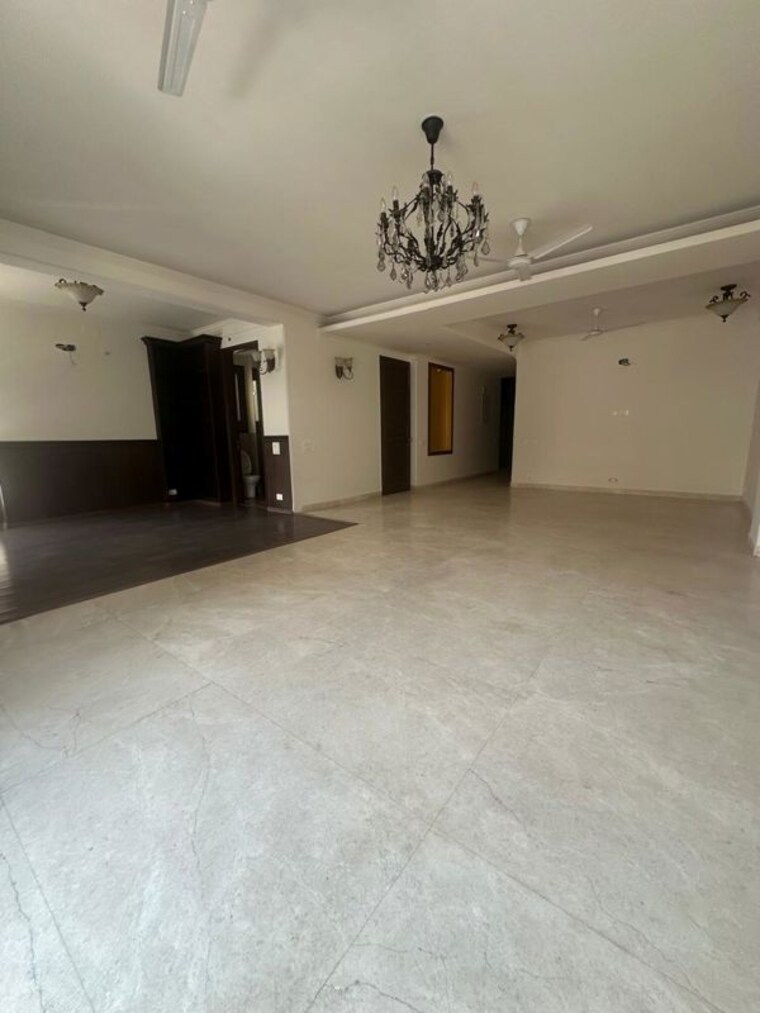 Room, greater kailash 3 Bedroom 2000 Sq.Ft. Builder Floor In Greater Kailash Delhi 10669197