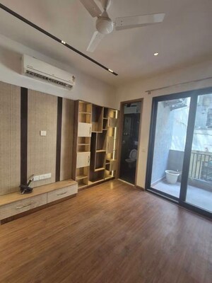 Room in 2 BHK Apartment at Conscient Habitat 102, Sector 102 – for Sale