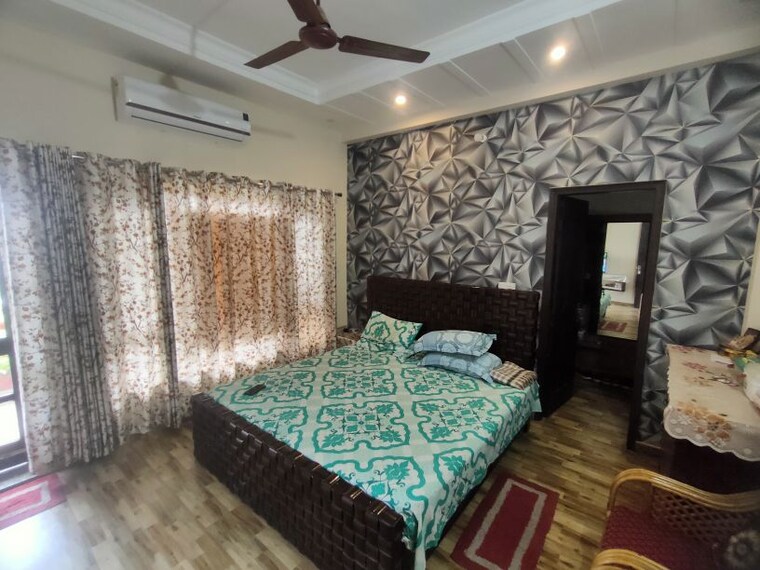 Master Bedroom, kishanpur 3 Bedroom 1800 Sq.Ft. Builder Floor In Kishanpur Dehradun 10669157