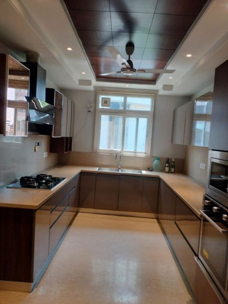 Kitchen, dlf-city-phase-iv 3 Bedroom 2500 Sq.Ft. Builder Floor In Dlf Phase iv Gurgaon 10669201