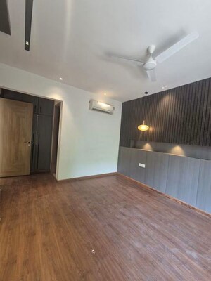 Room in 2 BHK Apartment at Conscient Habitat 102, Sector 102 – for Rent