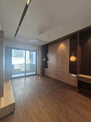 Room in 2 BHK Apartment at Conscient Habitat 102, Sector 102 – for Rent
