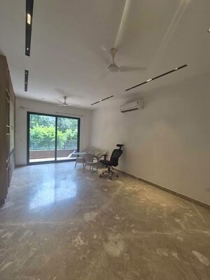 Room in 2 BHK Apartment at Conscient Habitat 102, Sector 102 – for Rent