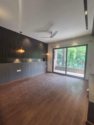 Room in 2 BHK Apartment at Conscient Habitat 102, Sector 102 – for Rent